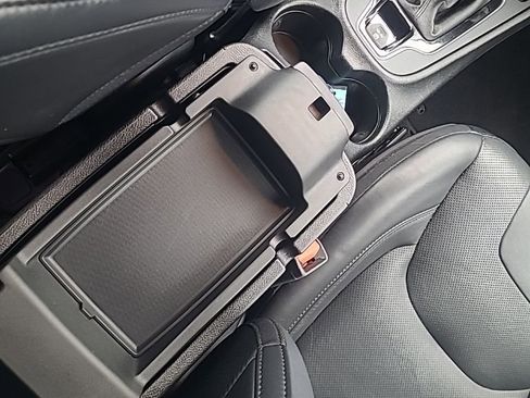 Used 2021 Jeep Cherokee Limited w/ Trailer Tow Group image 15