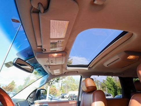 Used 2016 Toyota Sequoia Platinum image 34