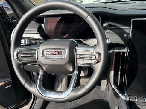 Used 2025 GMC Acadia Elevation image 8