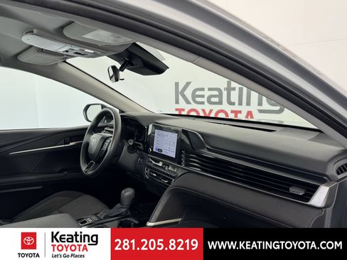 Used 2025 Toyota Camry LE FWD image 21