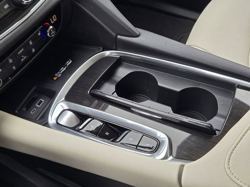 Used 2023 Buick Enclave Essence w/ Experience Buick Package AWD/4WD image 21