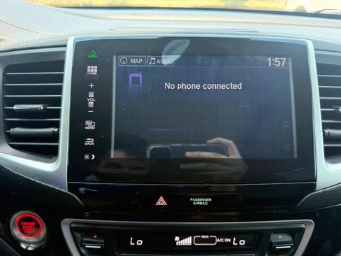 Used 2016 Honda Pilot Elite image 40