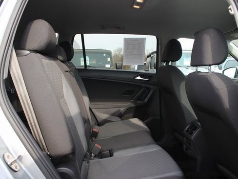 Used 2020 Volkswagen Tiguan S image 27