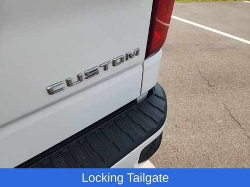 Used 2020 Chevrolet Silverado 1500 Custom w/ Trailering Package AWD/4WD image 18