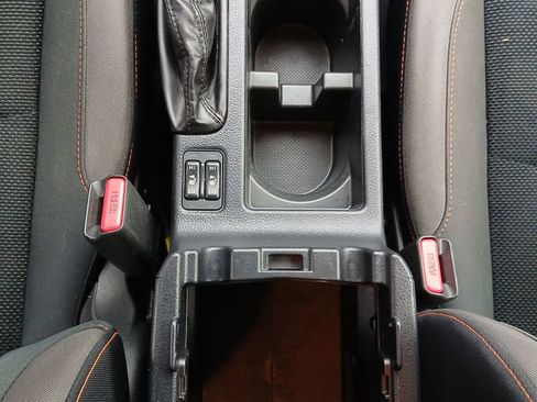 Used 2017 Subaru Crosstrek 2.0i Premium w/ Popular Package #2 AWD/4WD image 34
