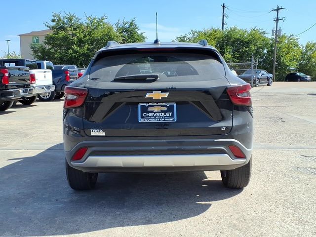 Used 2026 Chevrolet Trax LT FWD image 6