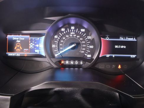 Used 2018 Ford Edge SEL w/ Equipment Group 201A image 4