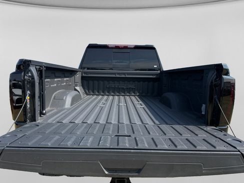 Used 2024 GMC Sierra 2500 AT4X AWD/4WD image 44