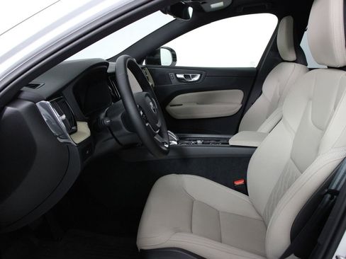 Certified 2026 Volvo XC60 B5 Plus w/ Protection Package Premier AWD/4WD image 31