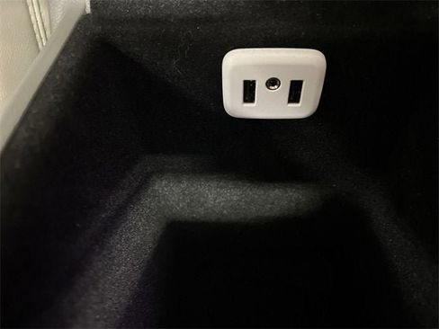 Used 2019 Cadillac XT5 Luxury image 35