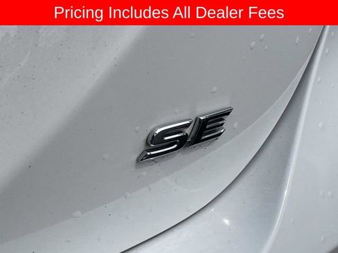Used 2022 Toyota Camry SE FWD image 12