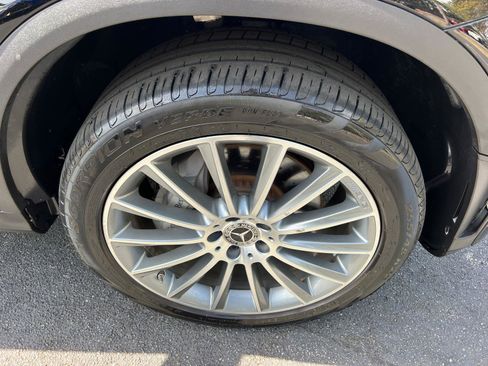 Used 2022 Mercedes-Benz GLC 300 4MATIC image 13