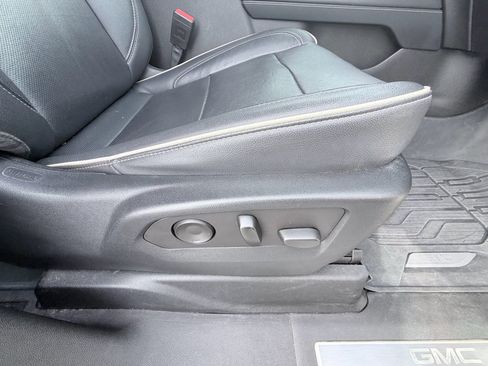 Used 2021 GMC Yukon SLT image 21