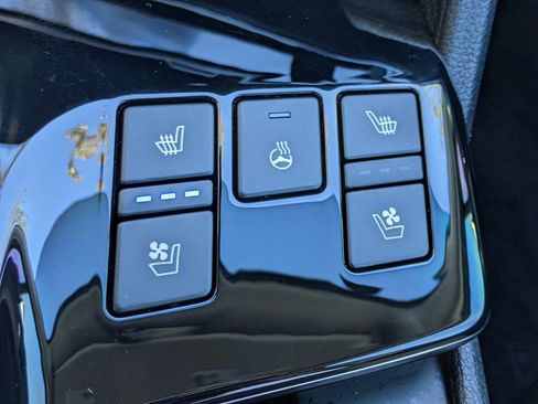 Certified 2024 Kia Sportage SX image 29