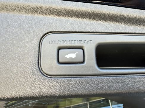Used 2024 Acura MDX SH-AWD w/ Advance Package image 40