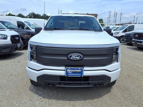 New 2025 Ford F150 Lightning XLT image 21