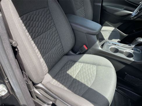 Used 2019 Chevrolet Equinox LT AWD/4WD image 17