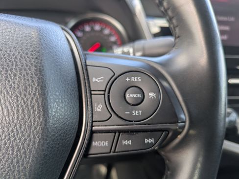 Used 2023 Toyota Camry XSE image 19