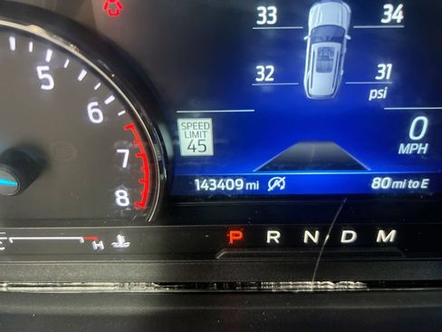 Used 2020 Ford Explorer XLT w/ Equipment Group 202A AWD/4WD image 13