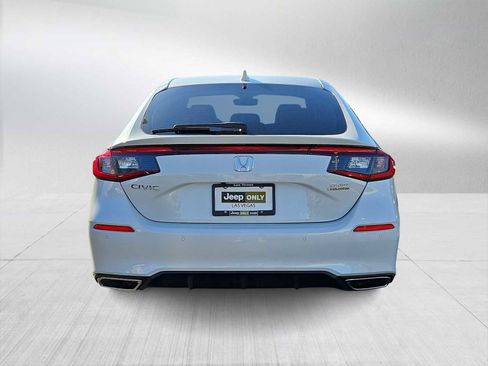 Used 2024 Honda Civic Sport Touring image 7