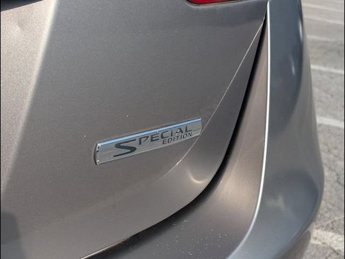 Used 2013 Nissan Rogue S w/ Special Edition Pkg FWD image 18
