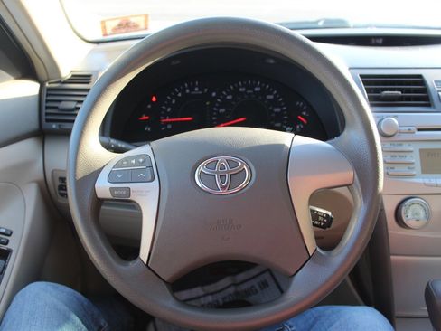 Used 2008 Toyota Camry LE image 6