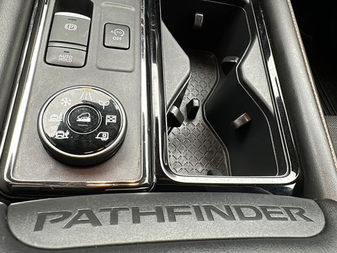 Used 2024 Nissan Pathfinder Rock Creek AWD/4WD image 22