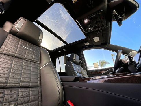 Used 2024 Cadillac Escalade Sport Platinum image 22