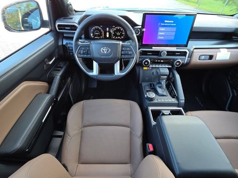 New 2026 Toyota 4Runner Limited AWD/4WD image 6