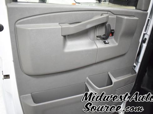 Used 2019 Chevrolet Express 2500 Extended w/ Driver Convenience Package image 7