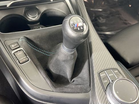 Used 2018 BMW M2 image 17