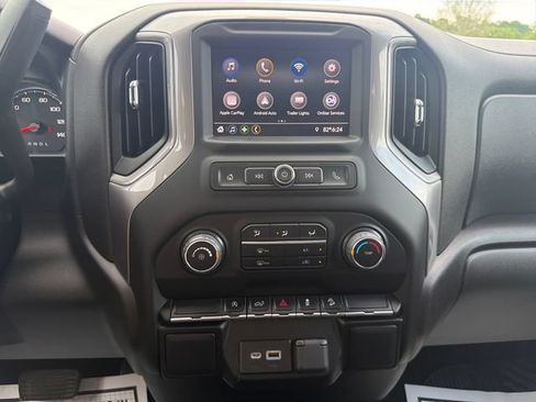 Used 2022 Chevrolet Silverado 1500 Custom Trail Boss AWD/4WD image 17