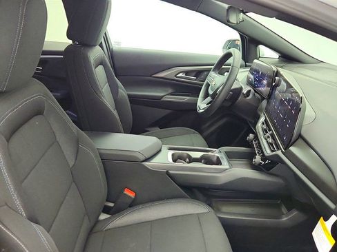 Used 2026 Chevrolet Equinox EV LT FWD image 24