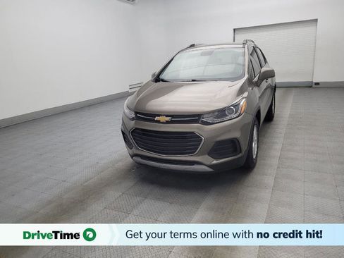 Used 2020 Chevrolet Trax LT w/ Driver Confidence Package image 1