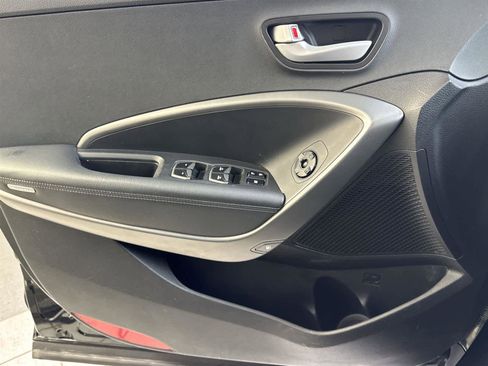 Used 2016 Hyundai Santa Fe Limited image 21