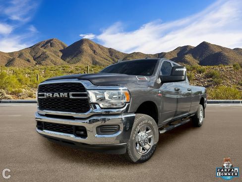 Used 2024 RAM 2500 Tradesman w/ Chrome Appearance Group AWD/4WD image 2