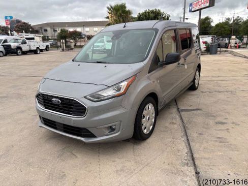 Used 2022 Ford Transit Connect XLT FWD image 3