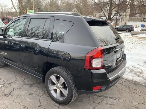 Used 2017 Jeep Compass High Altitude image 6