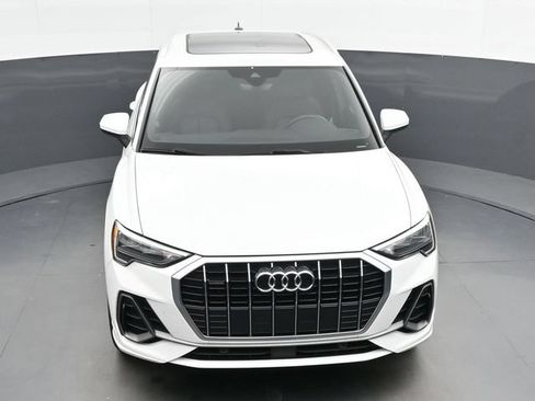 Used 2020 Audi Q3 2.0T Premium w/ Convenience Package AWD/4WD image 17