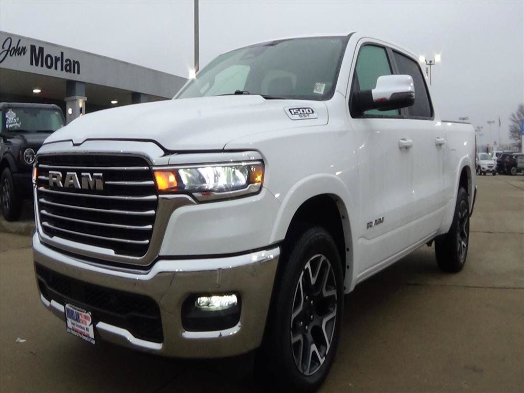 Used 2025 RAM 1500 Laramie AWD/4WD image 2