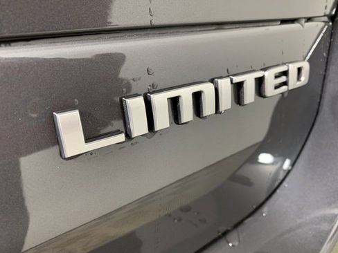 New 2025 Jeep Grand Cherokee L Limited image 10