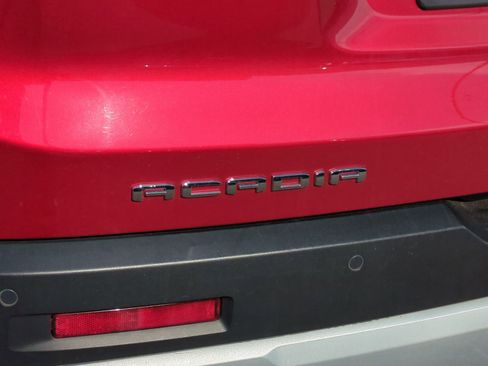 Certified 2023 GMC Acadia SLE w/ Driver Convenience Package image 30