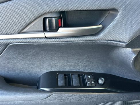 Certified 2026 Toyota Camry Hybrid FWD image 10