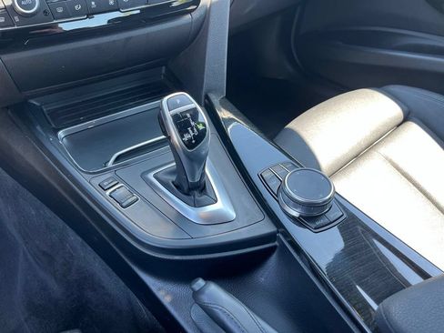 Used 2018 BMW 330i xDrive Sedan w/ Convenience Package AWD/4WD image 35