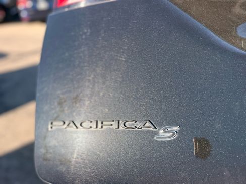 Used 2018 Chrysler Pacifica Touring Plus w/ S Appearance Package image 14