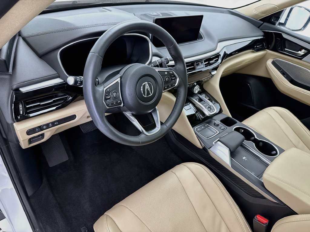 Used 2024 Acura MDX w/ Technology Package FWD image 9