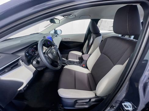 Used 2025 Toyota Corolla LE image 14
