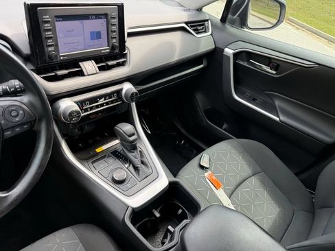 Used 2022 Toyota RAV4 XLE w/ Convenience Package AWD/4WD image 33