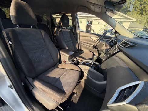 Used 2015 Nissan Rogue SV AWD/4WD image 30