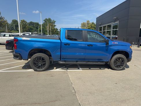 Used 2023 Chevrolet Silverado 1500 LT Trail Boss w/ Protection Package AWD/4WD image 4